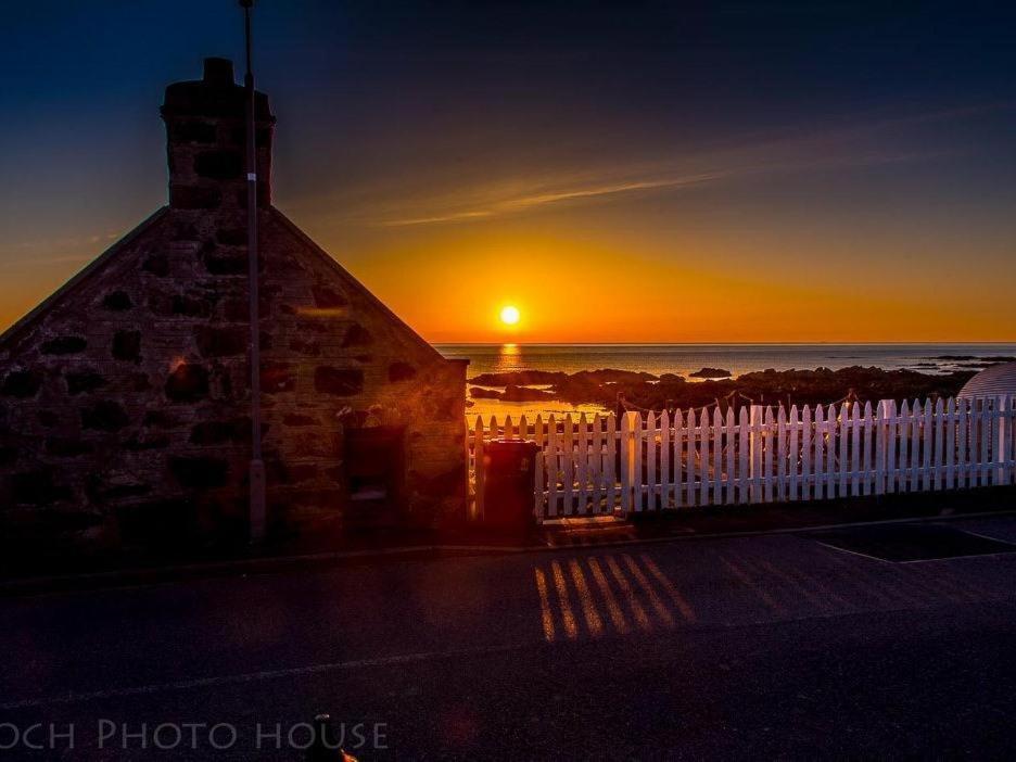 Pew With A View - Seafront Cottages Sandhaven Exteriér fotografie