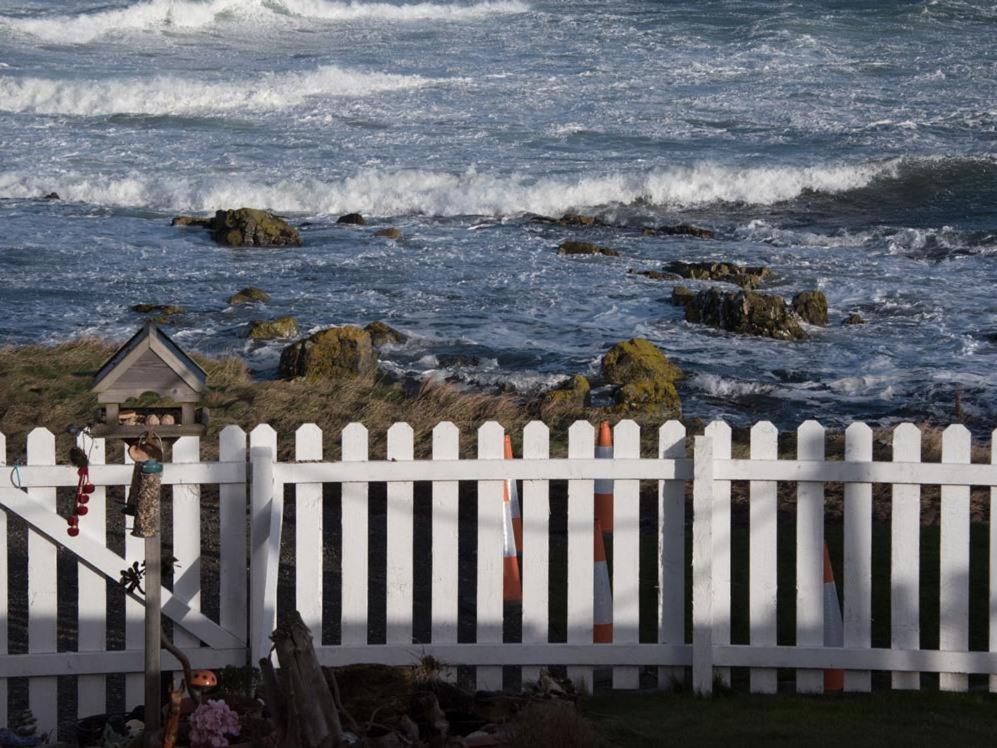 Pew With A View - Seafront Cottages Sandhaven Exteriér fotografie