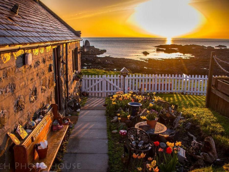 Pew With A View - Seafront Cottages Sandhaven Exteriér fotografie